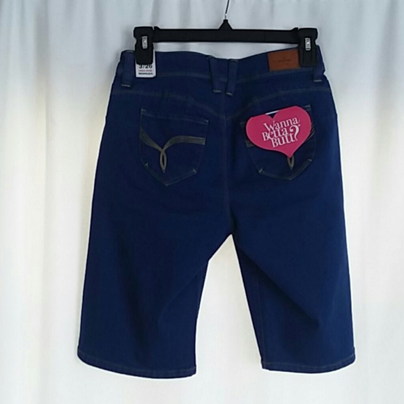 2/$20 YMI Wanna Betta Butt? 3/26 Jean Shorts - Picture 4 of 6
